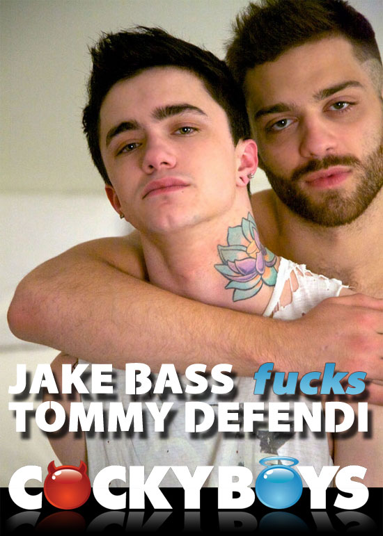 Jake Bass fucks Tommy Defendi
